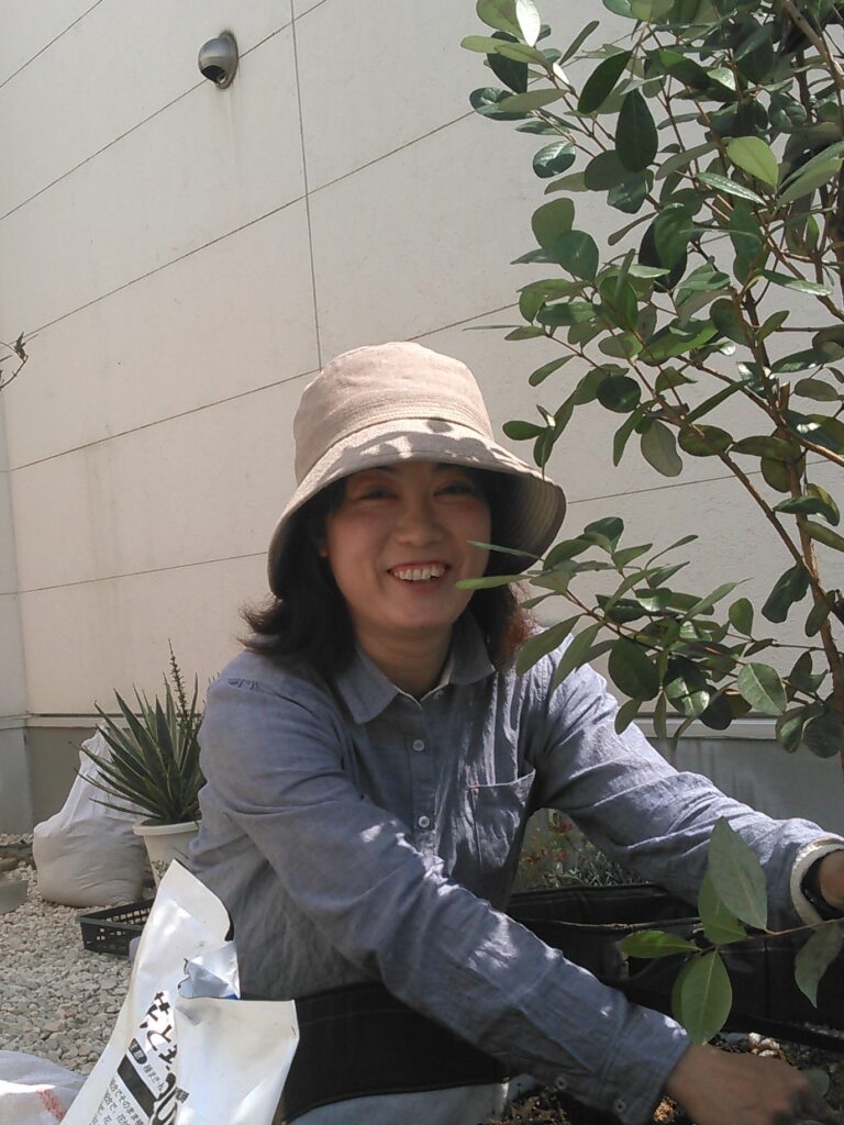 内匠 真樹子Takumi Makiko